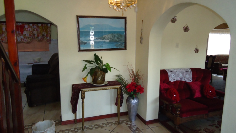 3 Bedroom Property for Sale in Gustrouw Western Cape
